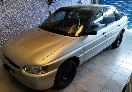 FORD ESCORT 1.8 I GL 16V GASOLINA 4P MANUAL